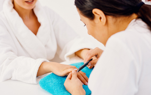 20170330 Qmsadv Qmsskinspaatthelowrymanicure3