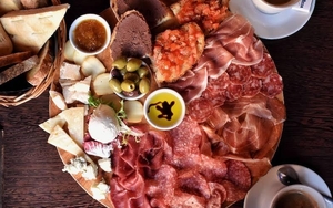 Veeno Xmas Board Thumbnail