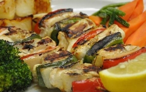 Win A Table For Ten Worth £245 At Efes