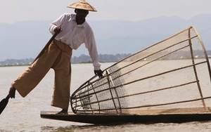 Why tourists are flocking to once forbidding Myanmar