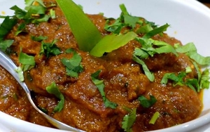 REVIEW | Da Mount Gurkha, Waterloo