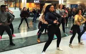 WATCH | Valentine's Flash Mob Proposal At Manchester Arndale