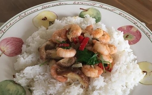 WATCH | Stir Fry Busaba-Style