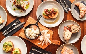 Brunch At Tariff And Dale