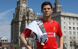 From wax to LAX: Stevie G goes on farewell tour of Liverpool