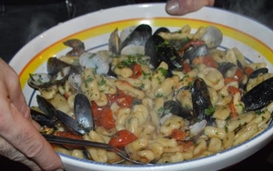 Buon Natale! Salvi’s Very Special Weekly Italian Christmas Shopping Nights