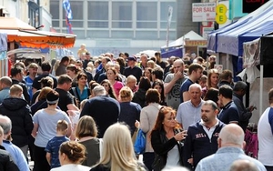Food Fans Flock To Biggest Festival Ever