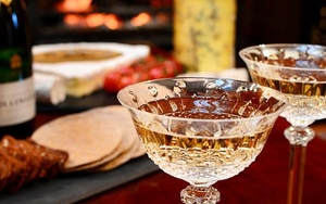 WIN Dinner, Bed & Breakfast At Palé Hall