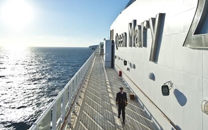 REVEALED: Three Queens in close up at Cunard Building
