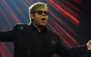 Elton John 'humbled' to play Liverpool
