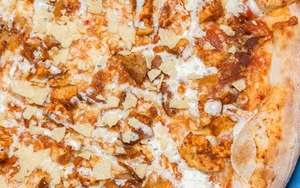 TRY THIS | Crazy Pedro's Crazy Curry Mile Pizza