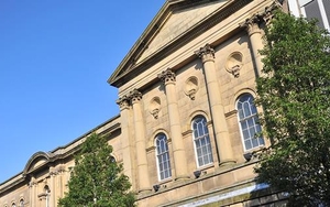 The Met Reopens...As Oldham Coliseum Moves