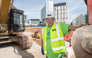 Sod Cutting New Clatterbridge Centre 030717 04