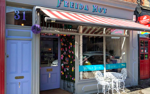 Freida Mos Lark Lane