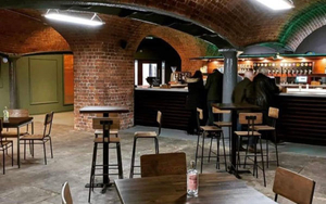 20200918 Turncoat Bar Img 0290 600X600