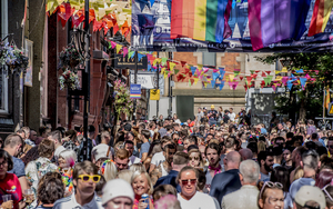 Pride Man Con Pic 152