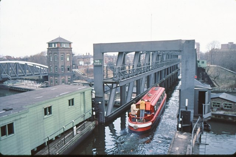 Barton Aqueduct 1979