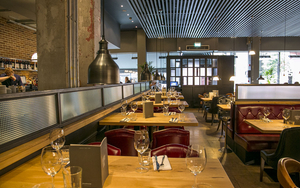 20170623 Grill On New York Street Interiors 6