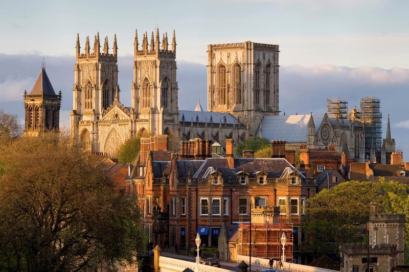 Mini 20190797 York Minster