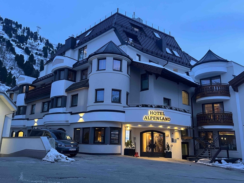Otztal Hotel Alpenland