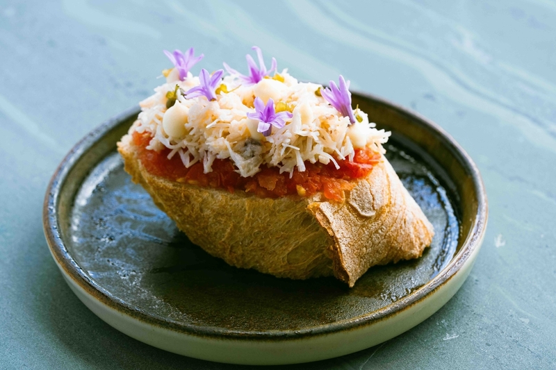 Schelly Tomato Bread Crab