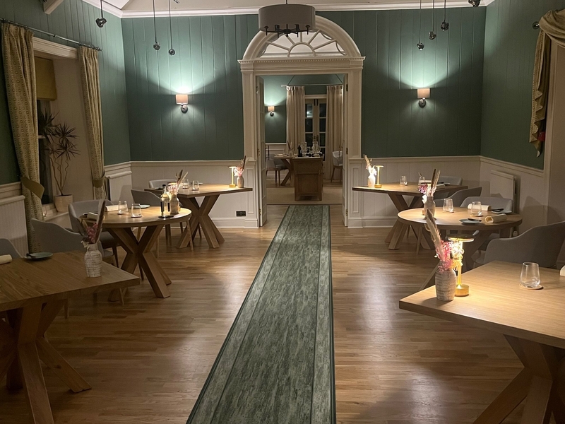 Lllan New Look Dining Room