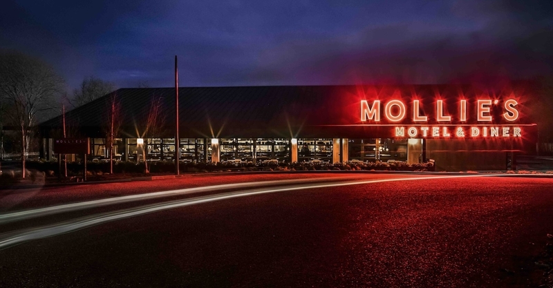 Mollies Oxfor Exterior