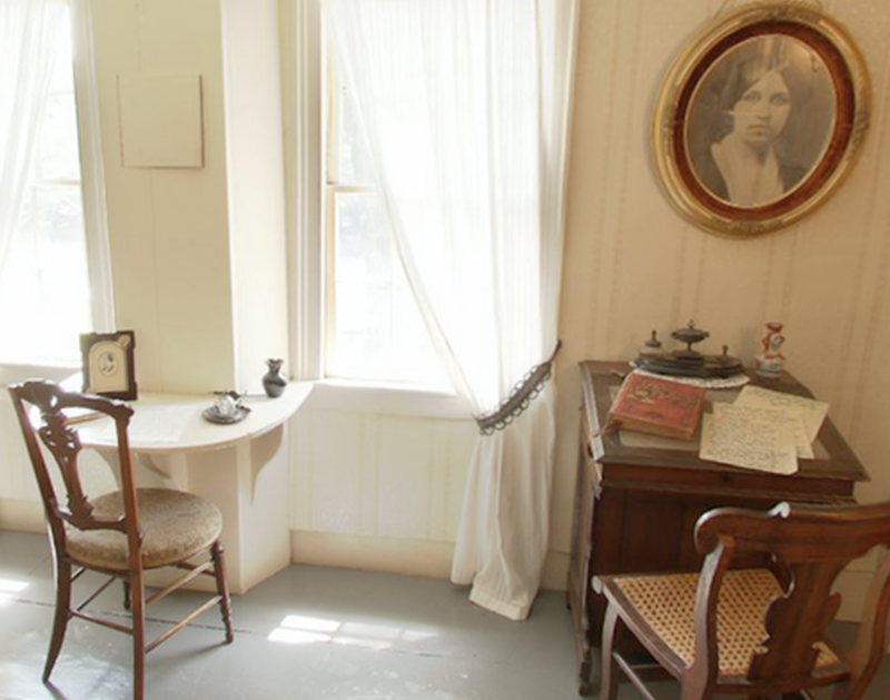 180818 Louisas Desk