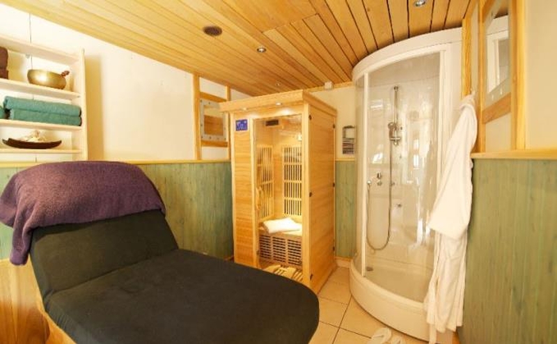 010117 Spa Sauna Shower