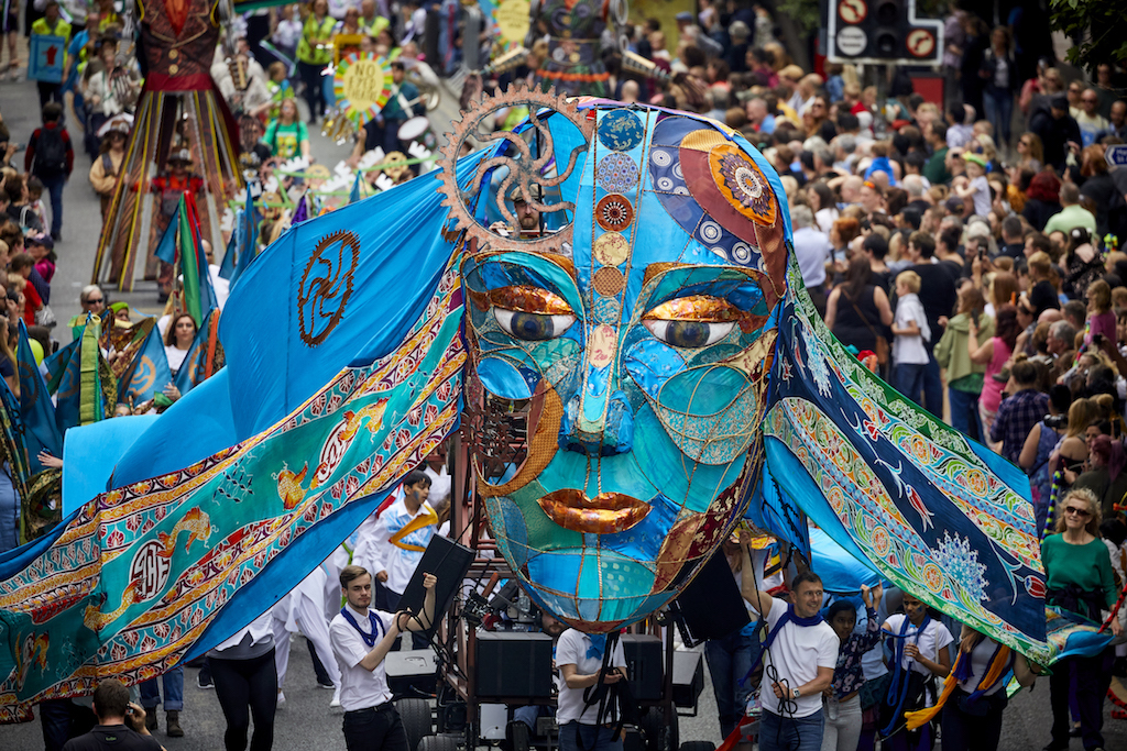 From giant monkeys to steampunk: Manchester Day in pictures | Confidentials